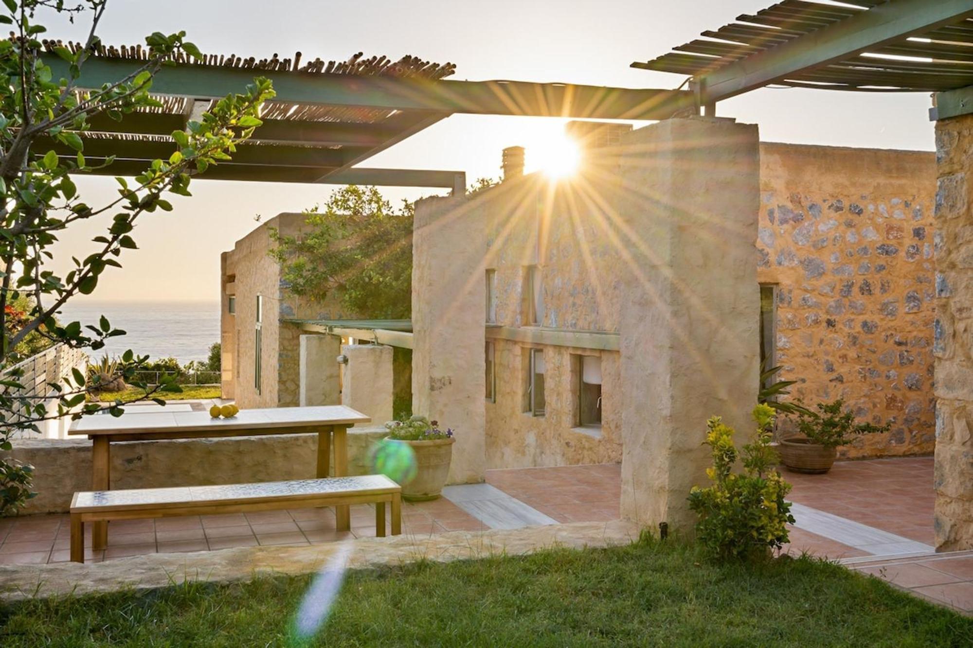 Villa Mediterranea, With Heated Pool Livadia  المظهر الخارجي الصورة